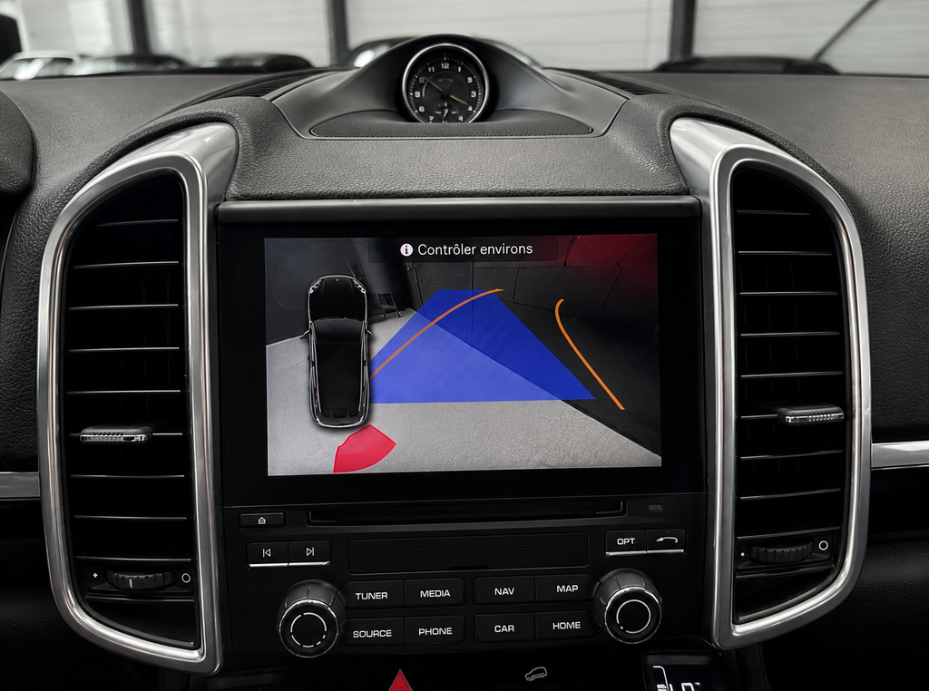 CAMÉRA DE RECUL DYNAMIQUE – PORSCHE MACAN / CAYENNE / PANAMERA – ORIGINE (2012-2023)
