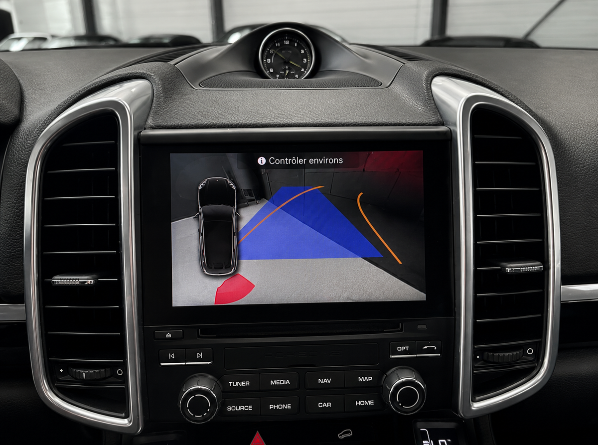 CAMÉRA DE RECUL DYNAMIQUE – PORSCHE MACAN / CAYENNE / PANAMERA – ORIGINE (2012-2023)
