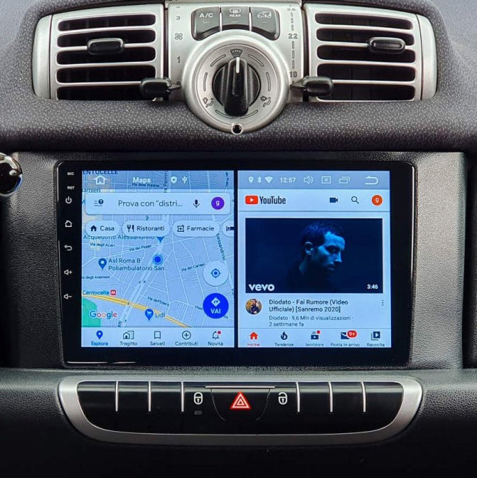 Écran CarPlay Smart Fortwo intégré tableau de bord