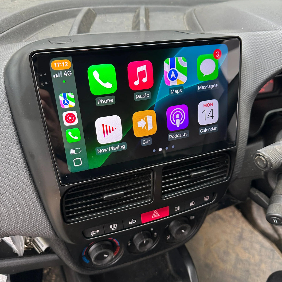 Écran CarPlay Opel Combo 3 intégré tableau de bord