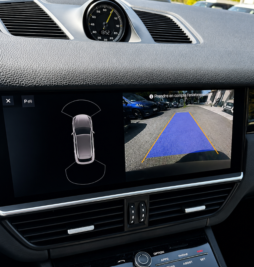 CAMÉRA DE RECUL DYNAMIQUE – PORSCHE MACAN / CAYENNE / PANAMERA – ORIGINE (2012-2023)